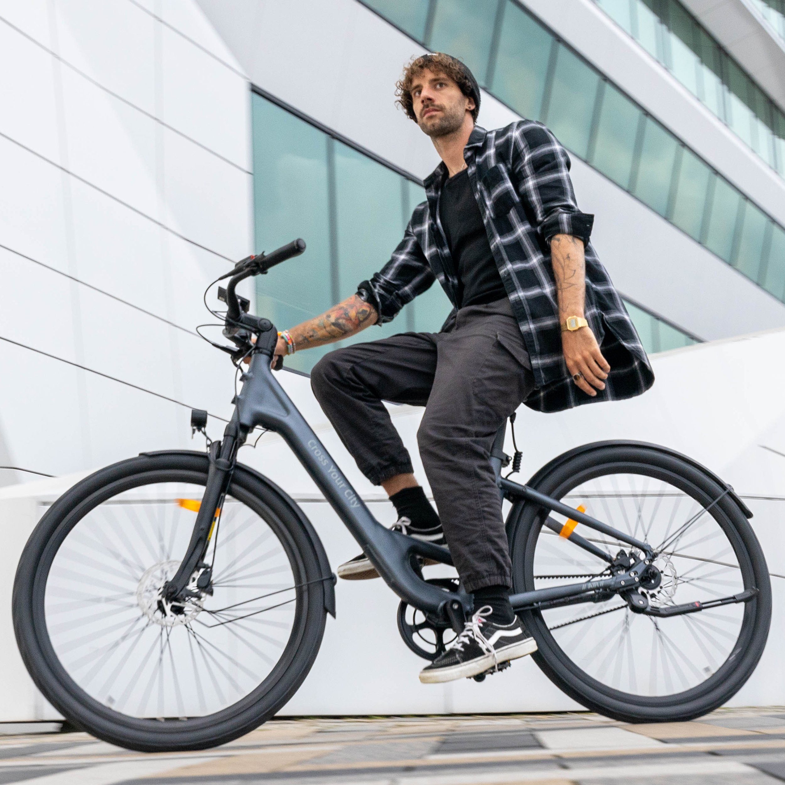 ADO E-Bike Air 28 Elektrofahrrad,Pedelec Riemenantrieb,28 zoll,Momenten-Sensor, 1 Gang, Heckmotor, 345,00 Wh Akku, ebike Damen/Herren,Gepäckträger,Lampe (Fingerprint-Schloss Helm)