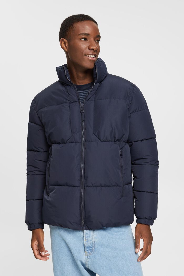 Steppjacke mit hohem Kragen
