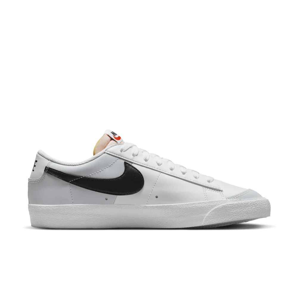 Nike Blazer LOW 77 DZ3480-100 / weiss