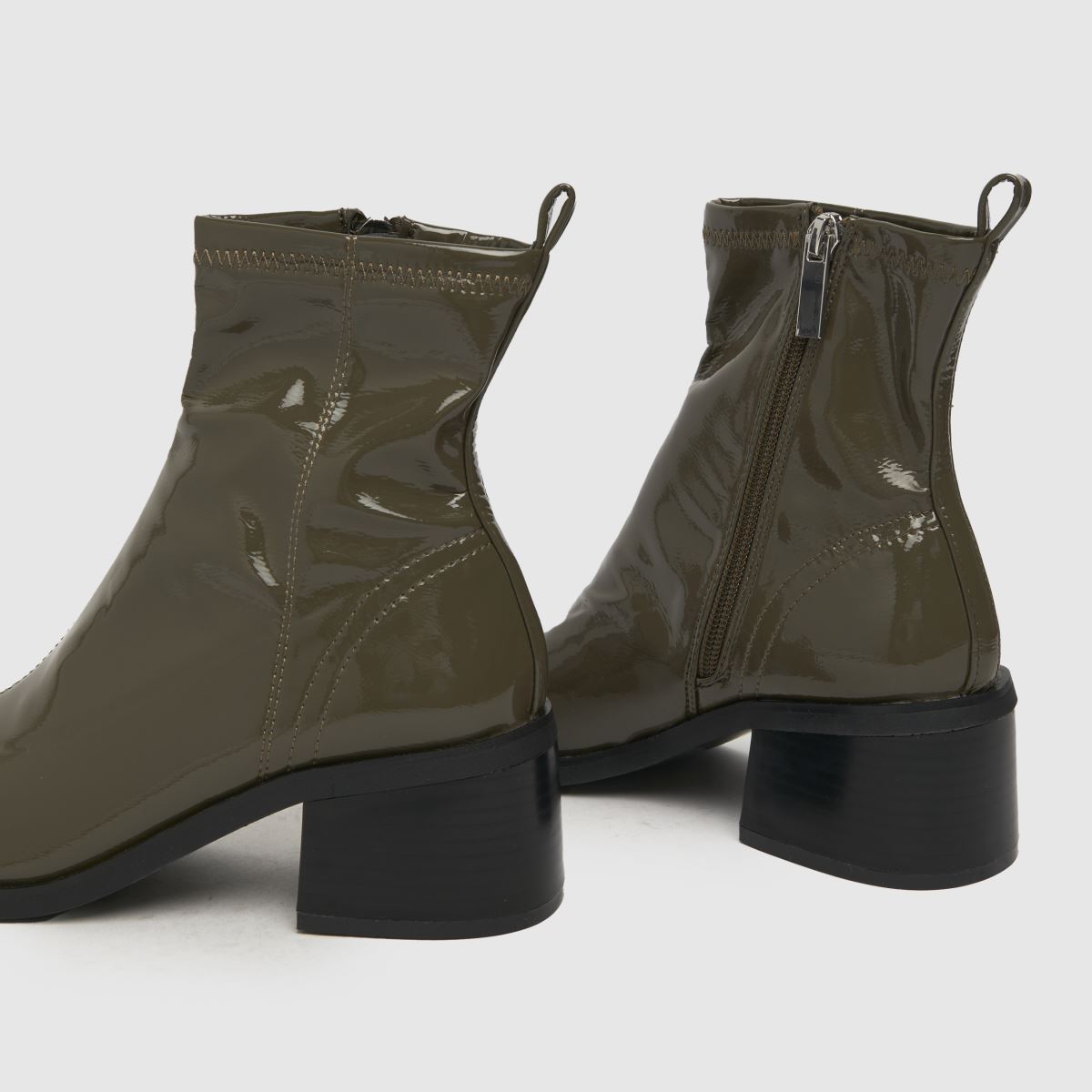 Schuh Blake – Mörkgröna stretchiga stövlar med fyrkantig tå