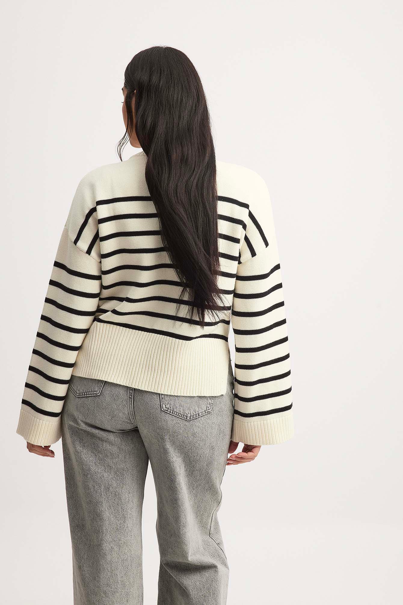 Gestreifter Oversize-Strickpullover