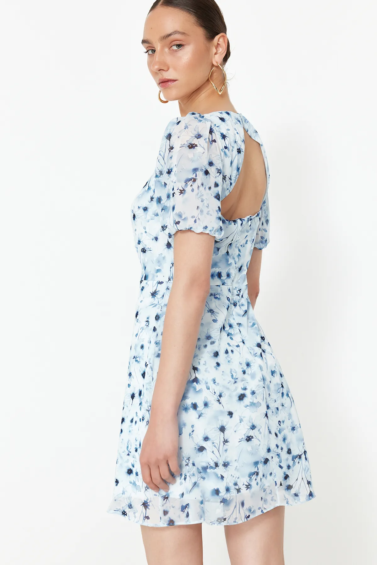 Trendyol Collection  Hellblaues gewebtes Minikleid TWOSS22EL2168