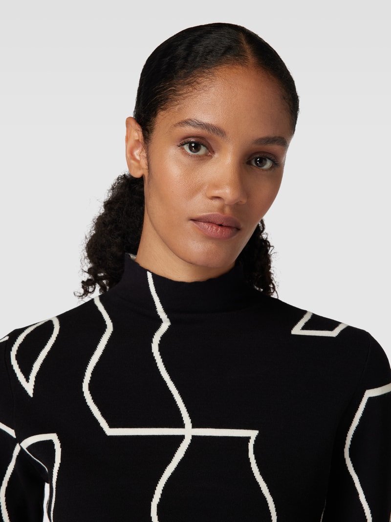 Pullover mit Turtleneck in schwarz
