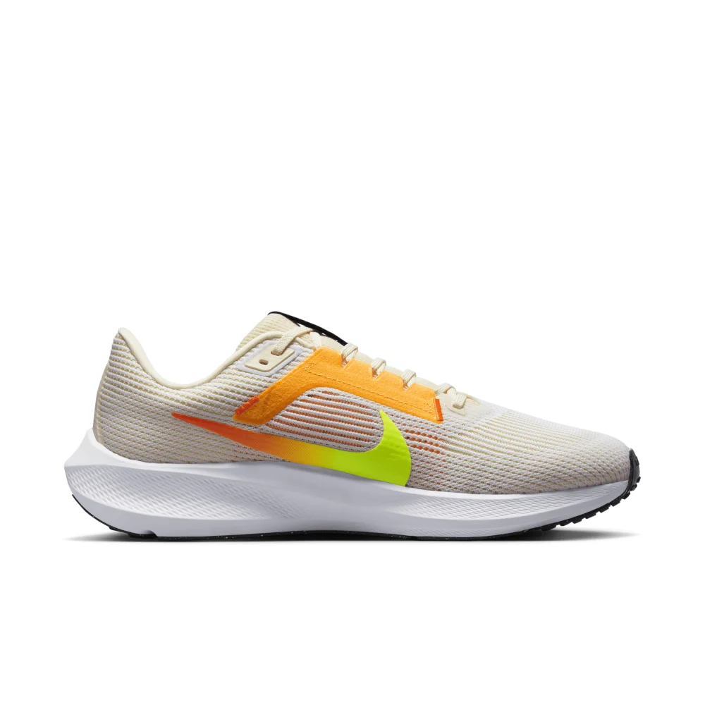 Nike Air Zoom Pegasus 40 DV3853-101 / weiss