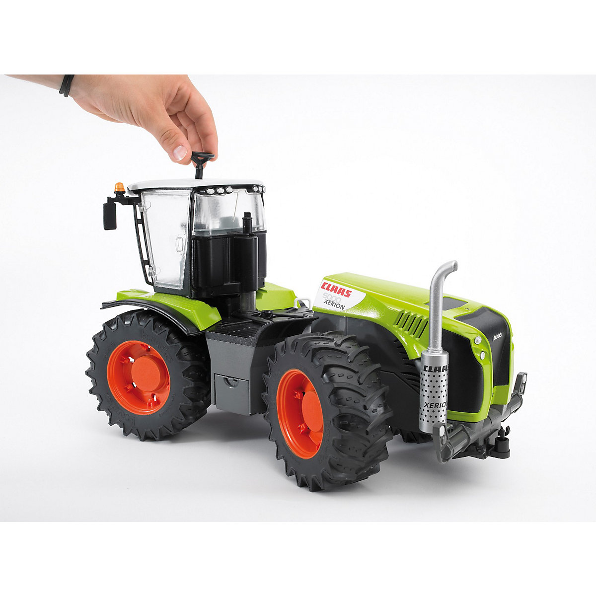 BRUDER 03015 Claas Xerion 5000