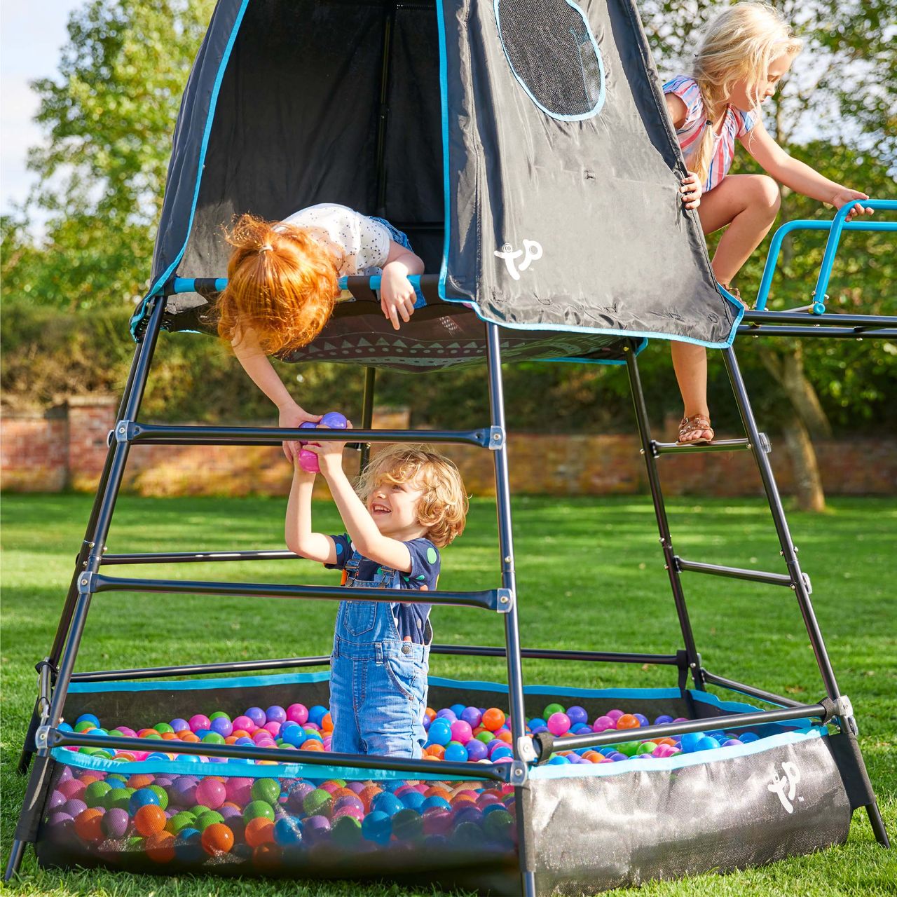 50NRTH TP Toys Klettergerüst Spielturm Explorer schwarz