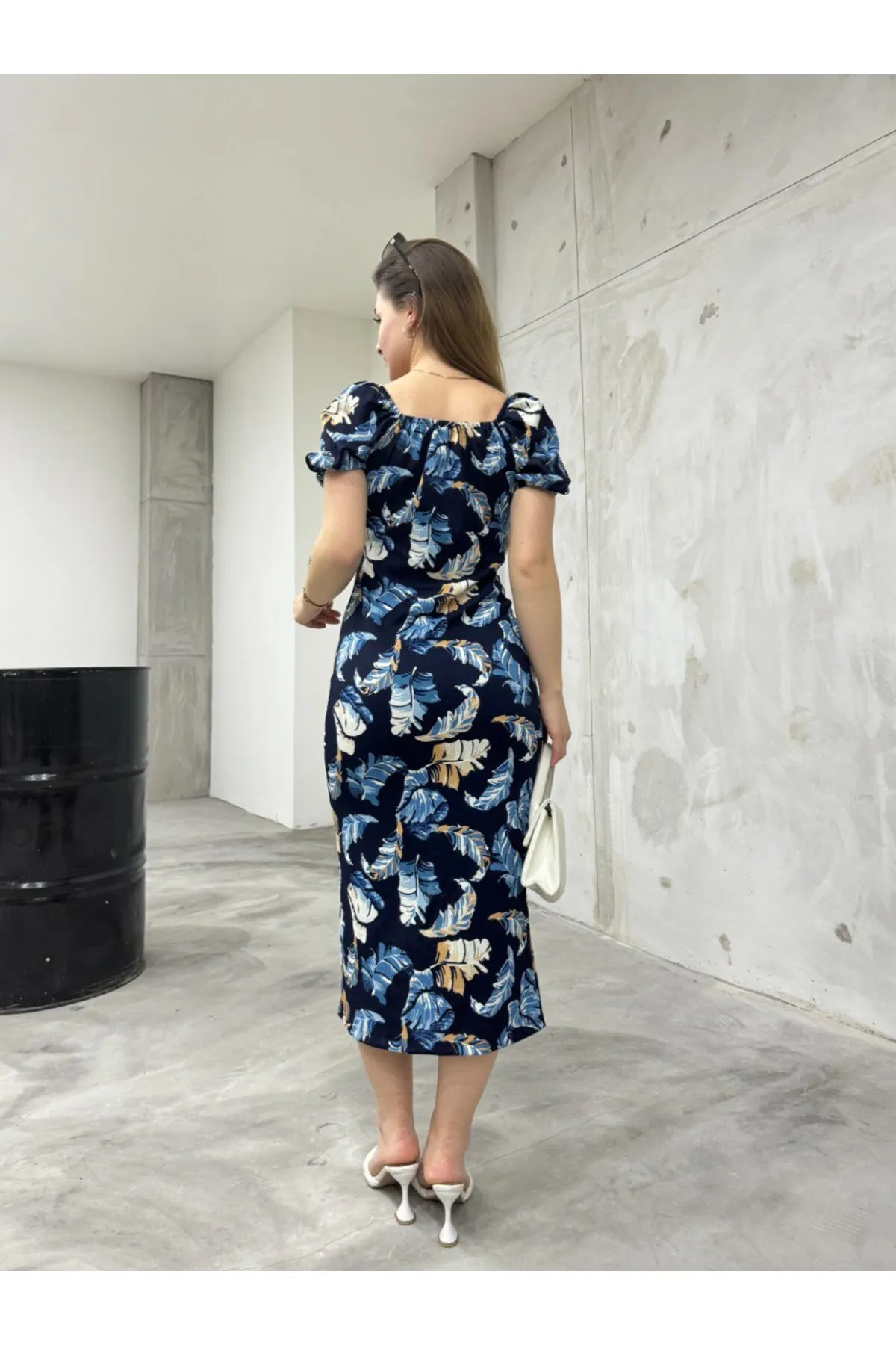 BİKELİFE  Damen Sommerkleid mit Blattmuster, Wassermelonenärmeln und Schlitzdetails