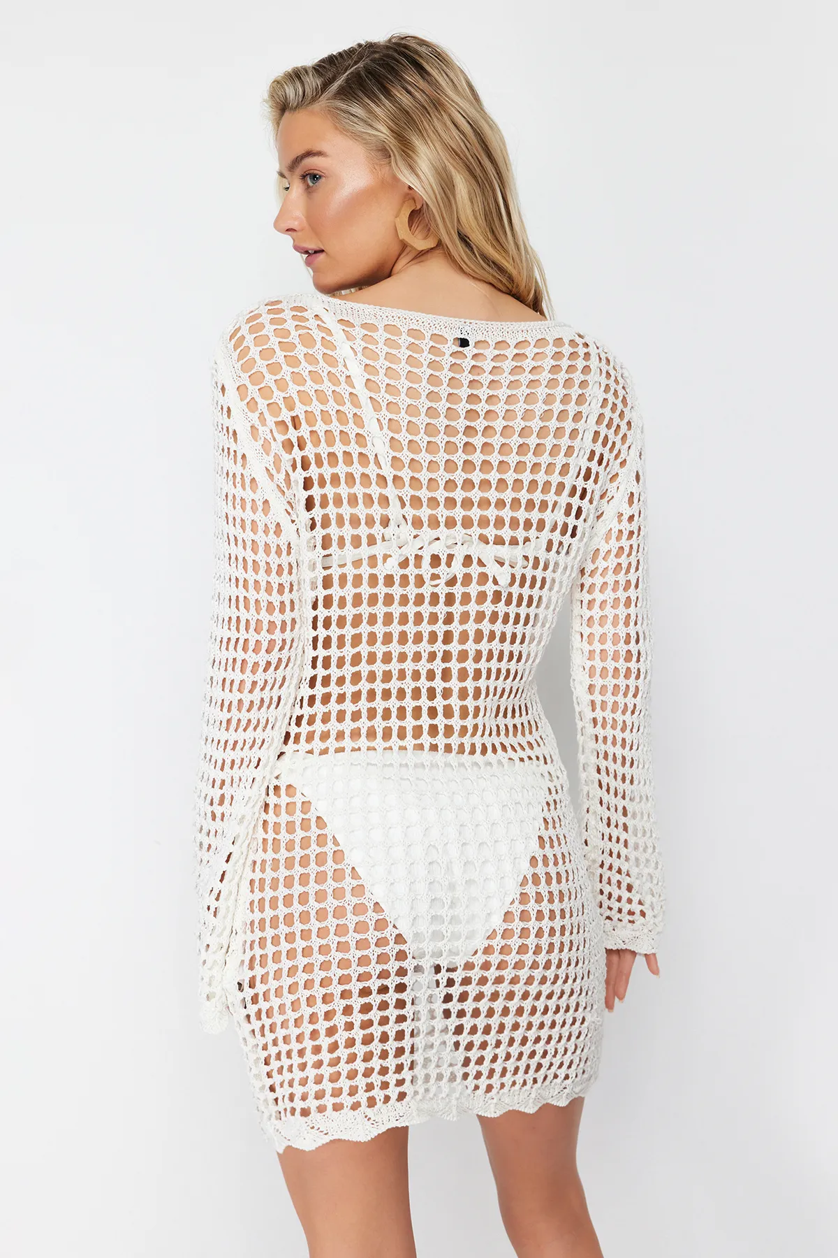 Trendyol Collection  Ecru Mini-Strandkleid im gestrickten Strick-Look TBESS24EL00065