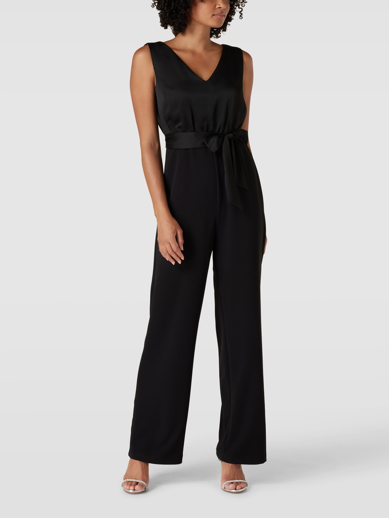 Jumpsuit mit Taillenband in schwarz