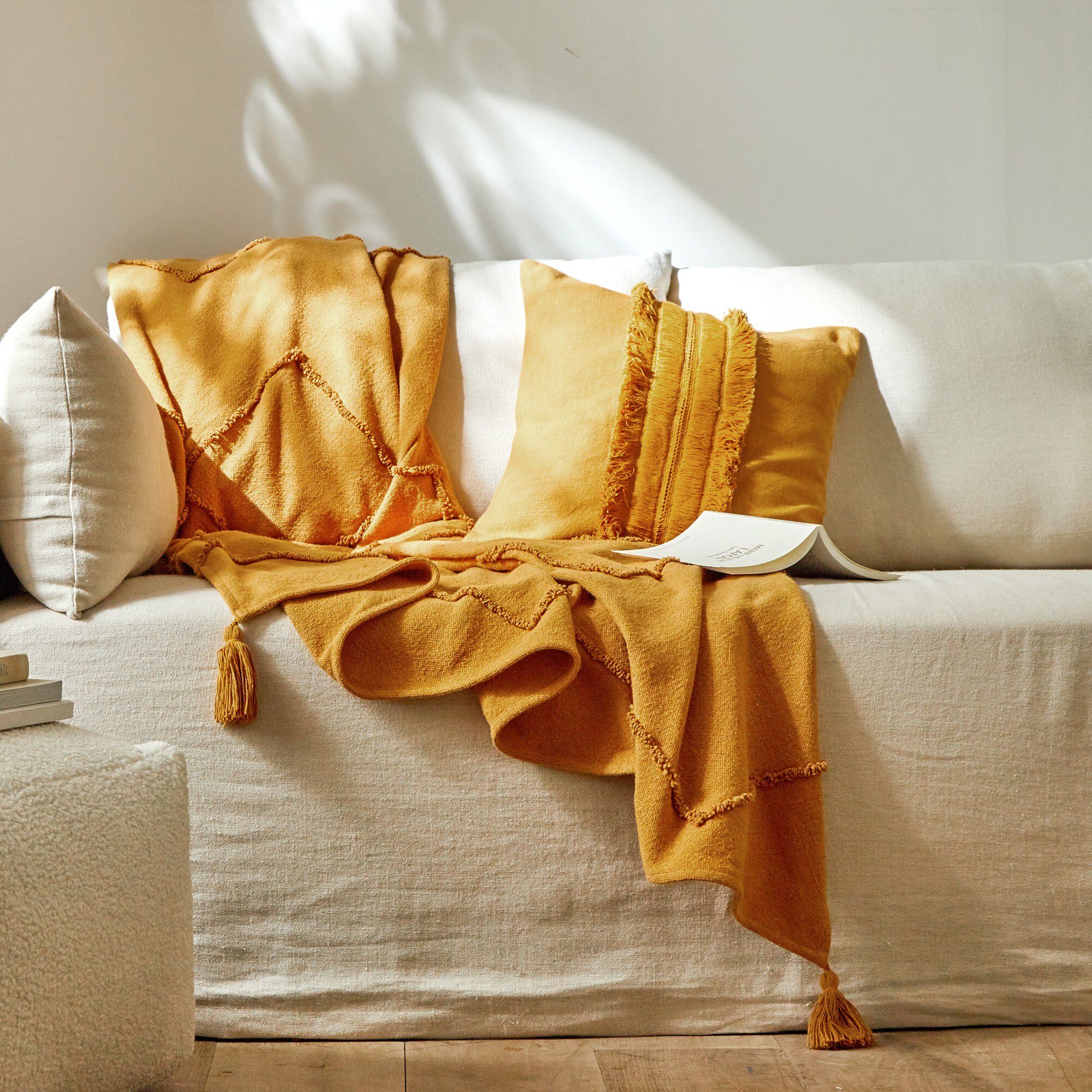 Coussin avec galon franges