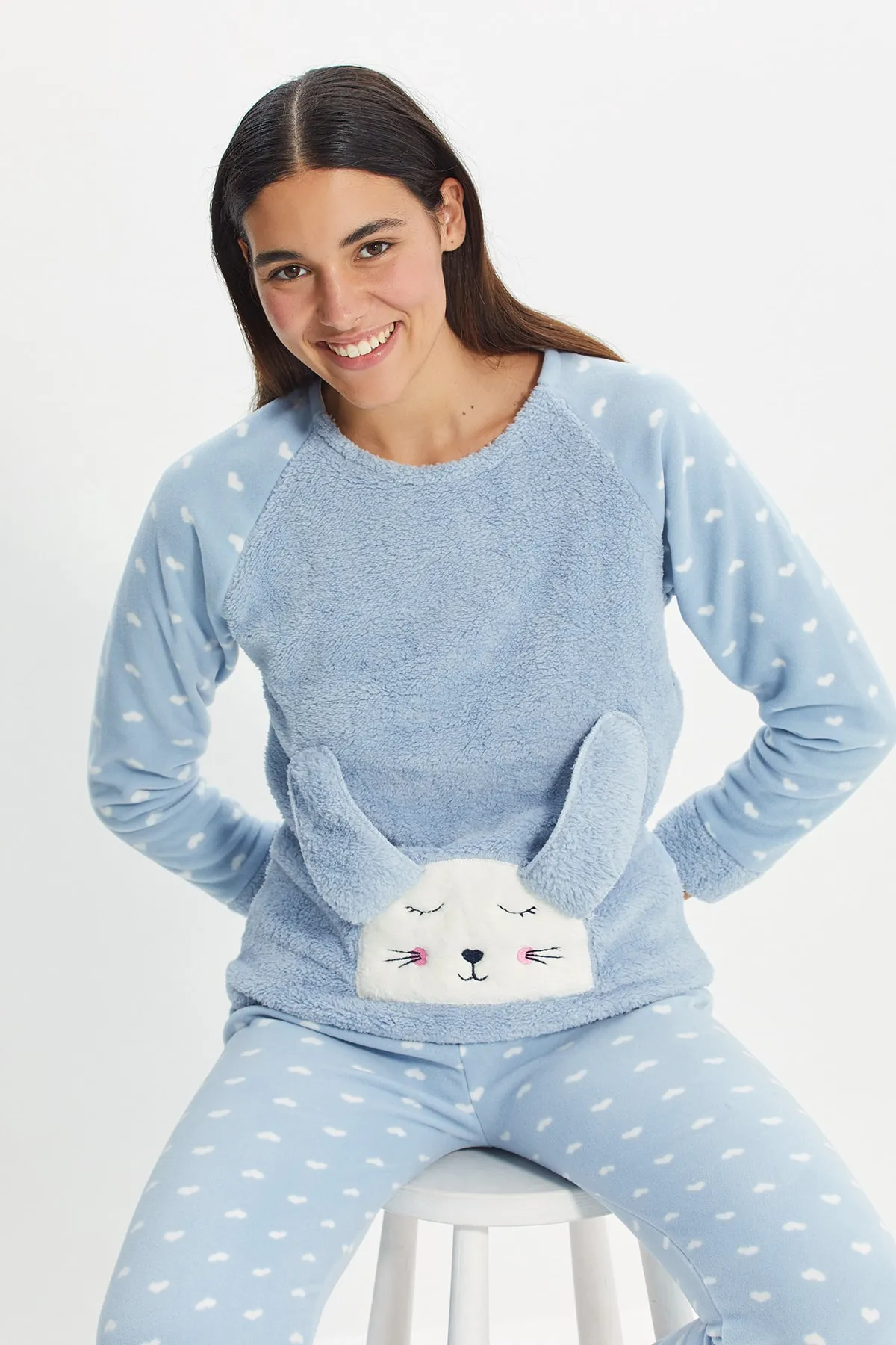 Trendyol Collection  Blaues 3-teiliges Pyjama-Set aus Plüschstrick THMAW21PT0666