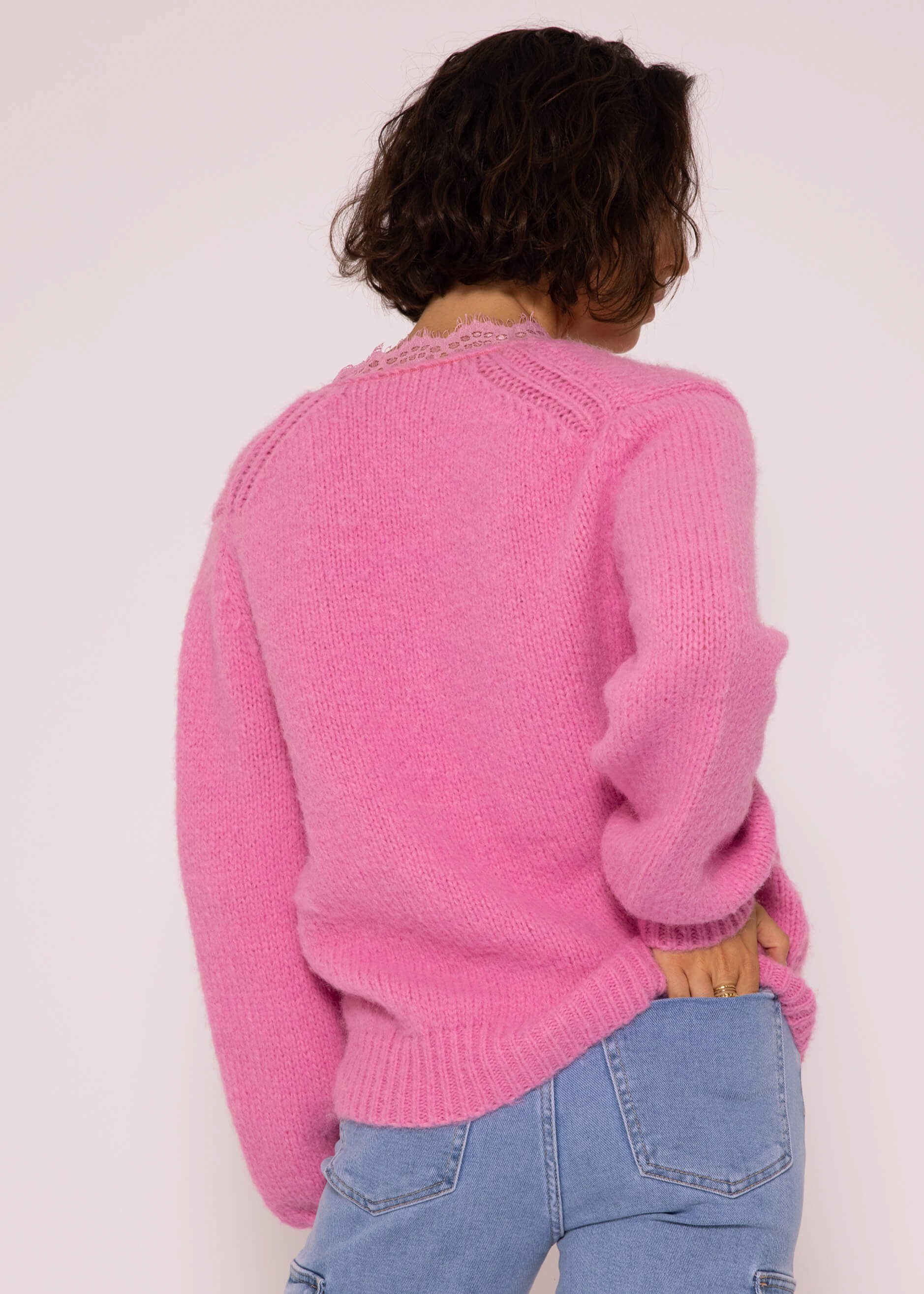 SASSYCLASSY Strickpullover Oversize Pullover Damen aus weichem Grobstrick Lässiger Strickpullover mit Spitzen-Ausschnitt