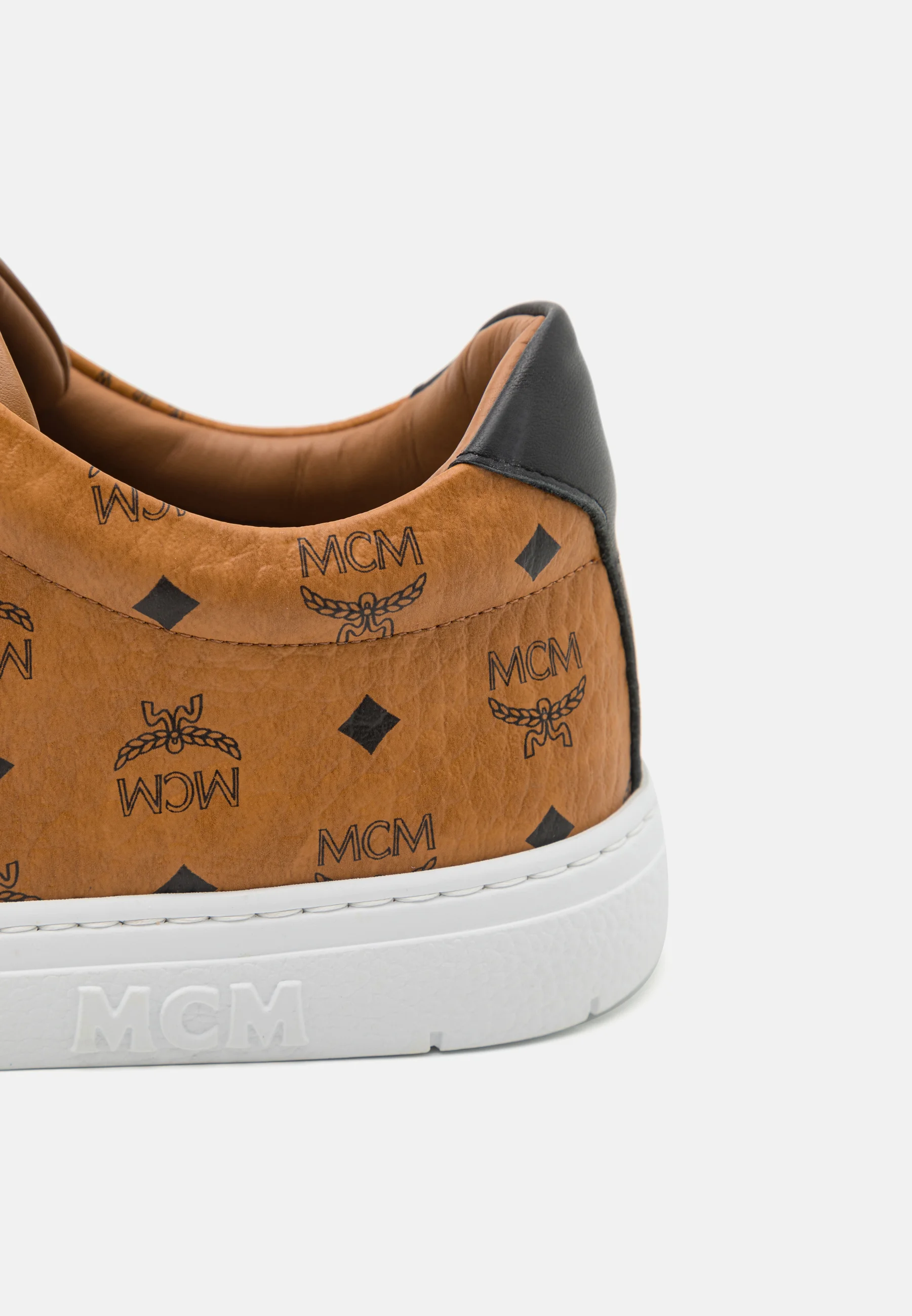 MCM TERRAIN DERBY - Zapatillas bajas