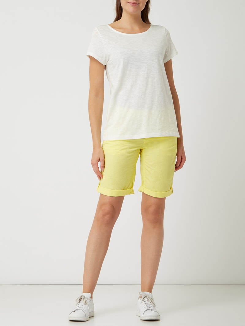 Regular Fit Bermudas aus Baumwolle in gelb