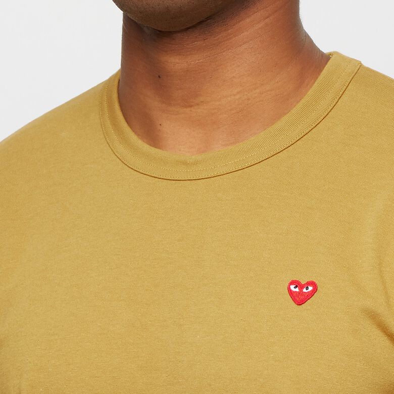 Comme des Garcons Play Red Heart T-Shirt olive