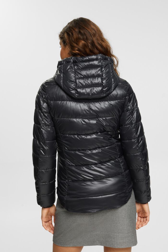 Steppjacke mit Kapuze