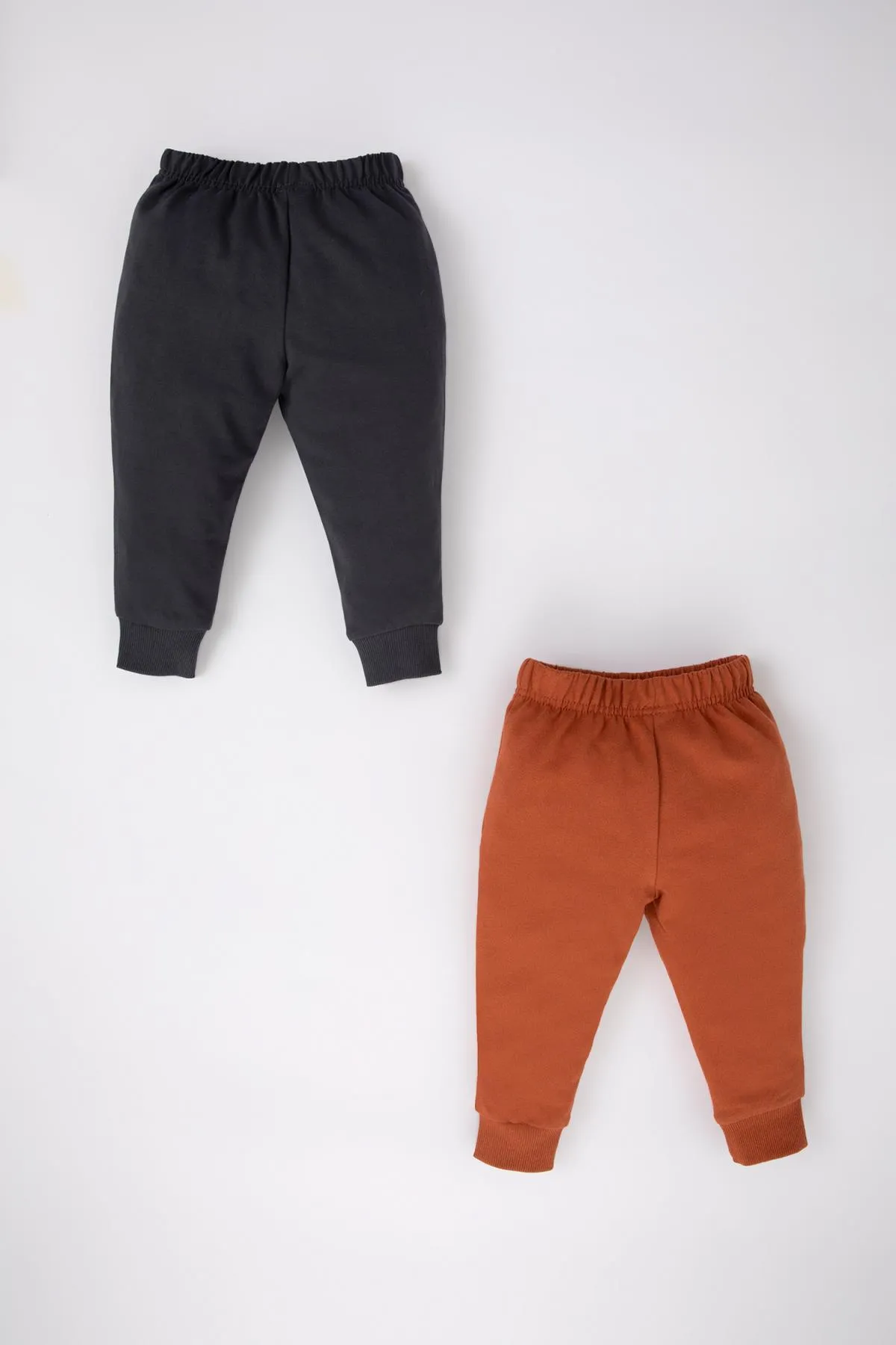 DeFacto  Zweiteilige Hose aus Sweatshirt-Stoff mit regulärer Passform für Babys