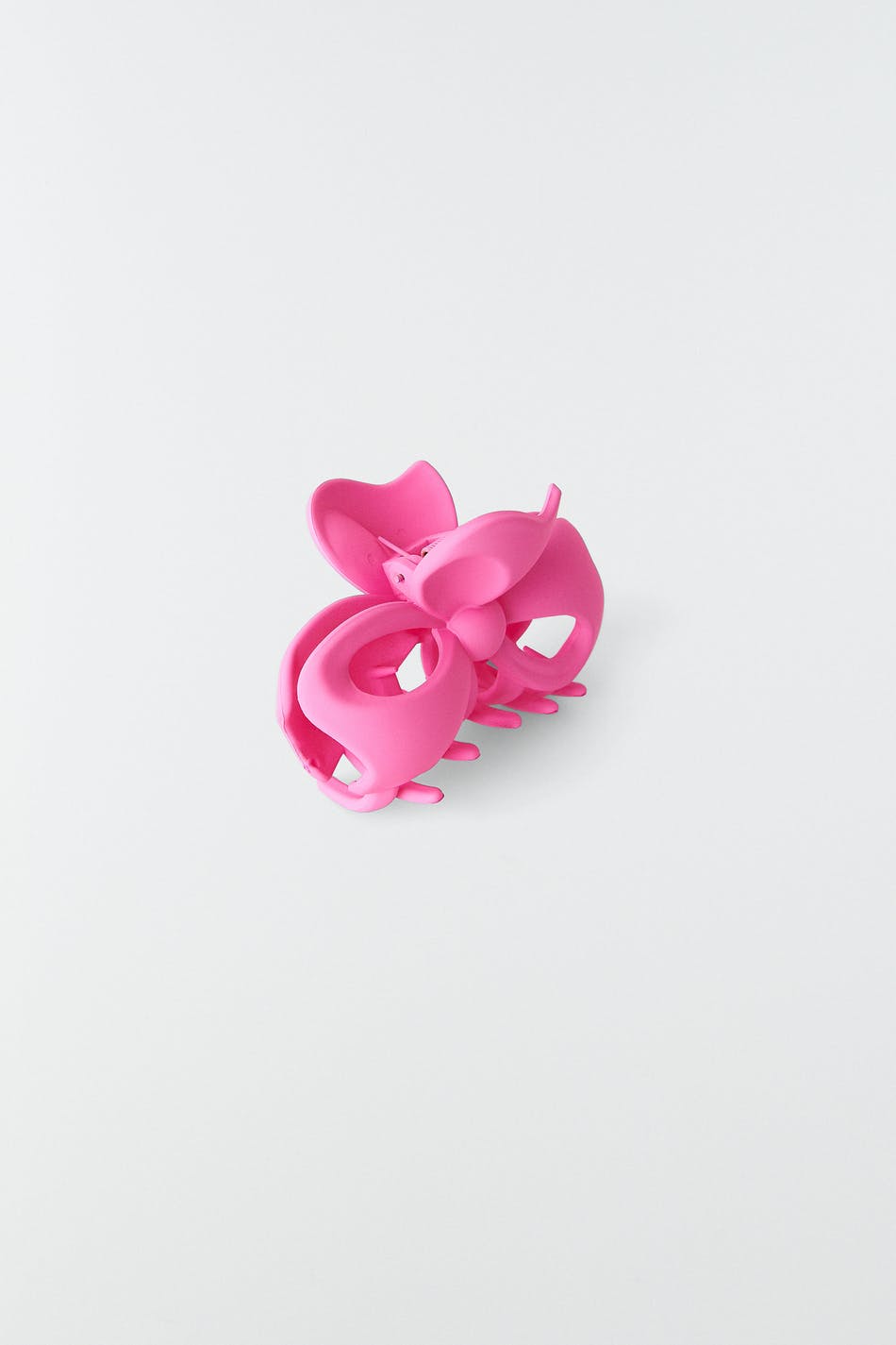 Camilla bow hair clip
