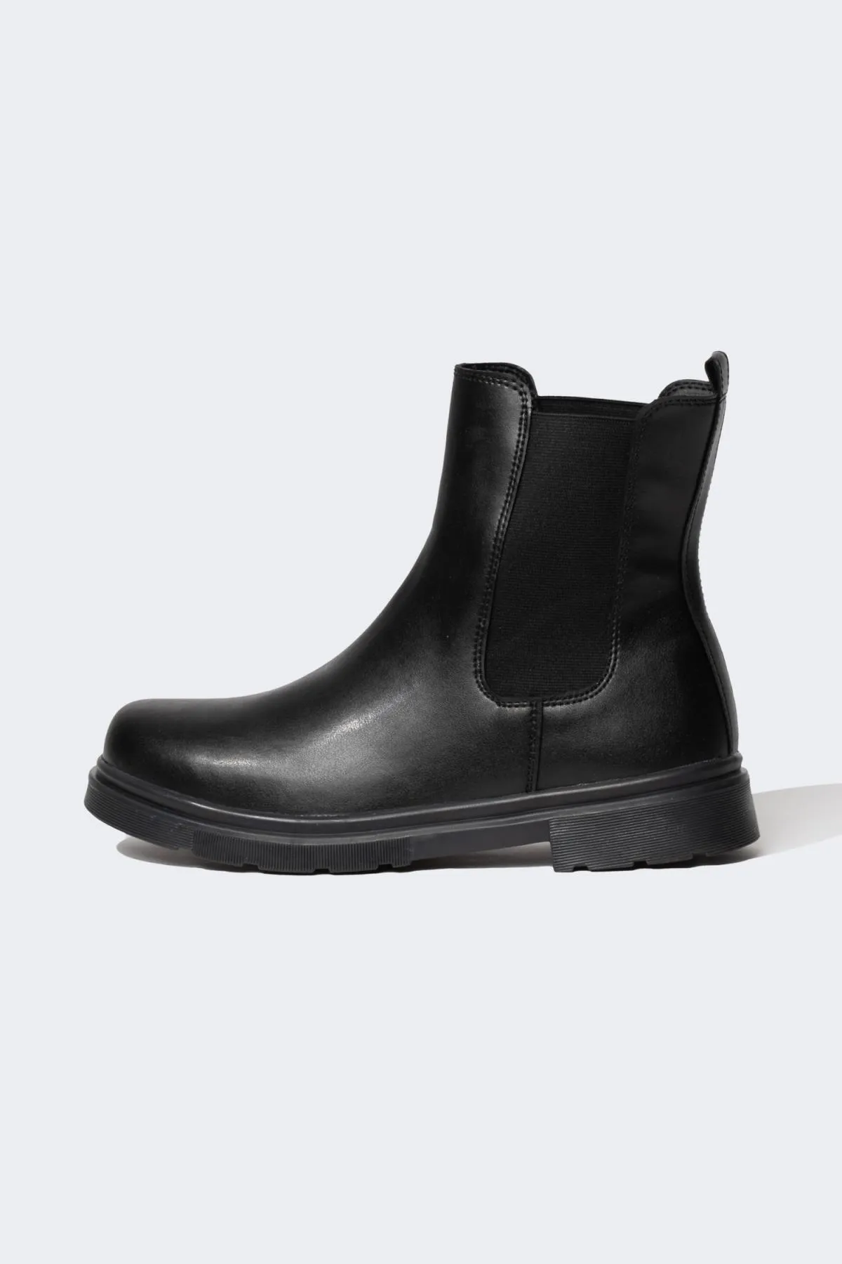 DeFacto  Damenstiefel aus Kunstleder mit flacher Sohle