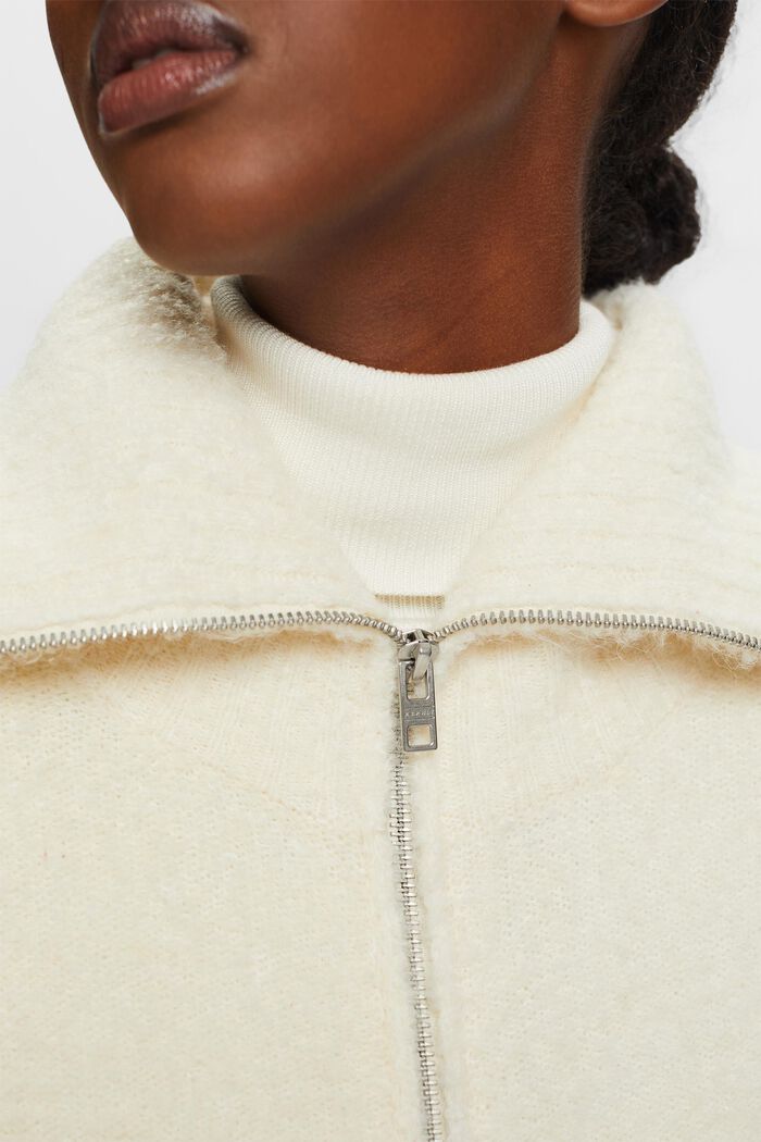Kuscheliger Cardigan mit Reißverschluss