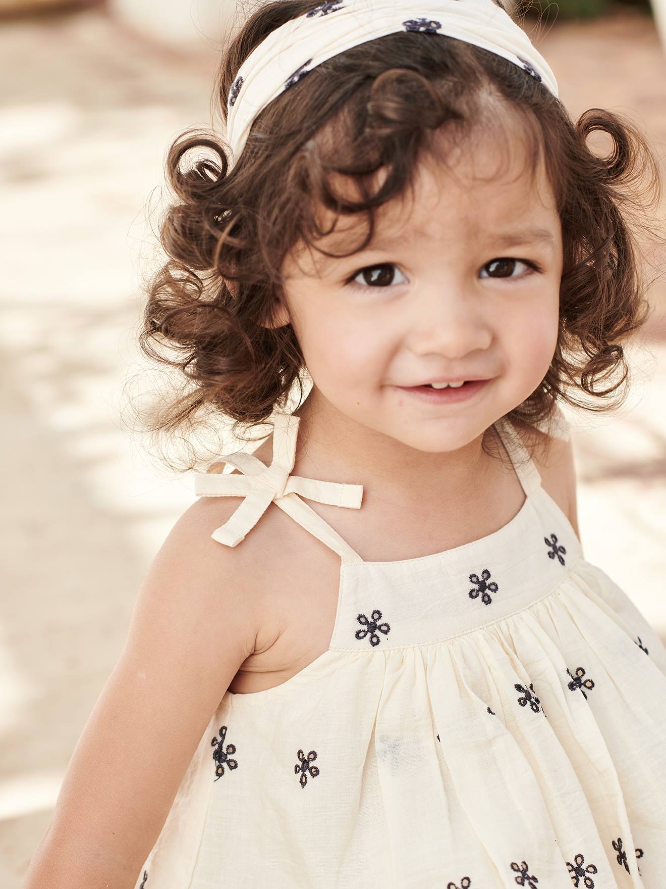 Ensemble bébé robe brodée, bloomer et bandeau assorti écru