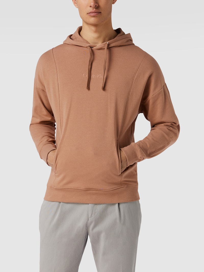 Hoodie mit Label-Stitching in camel