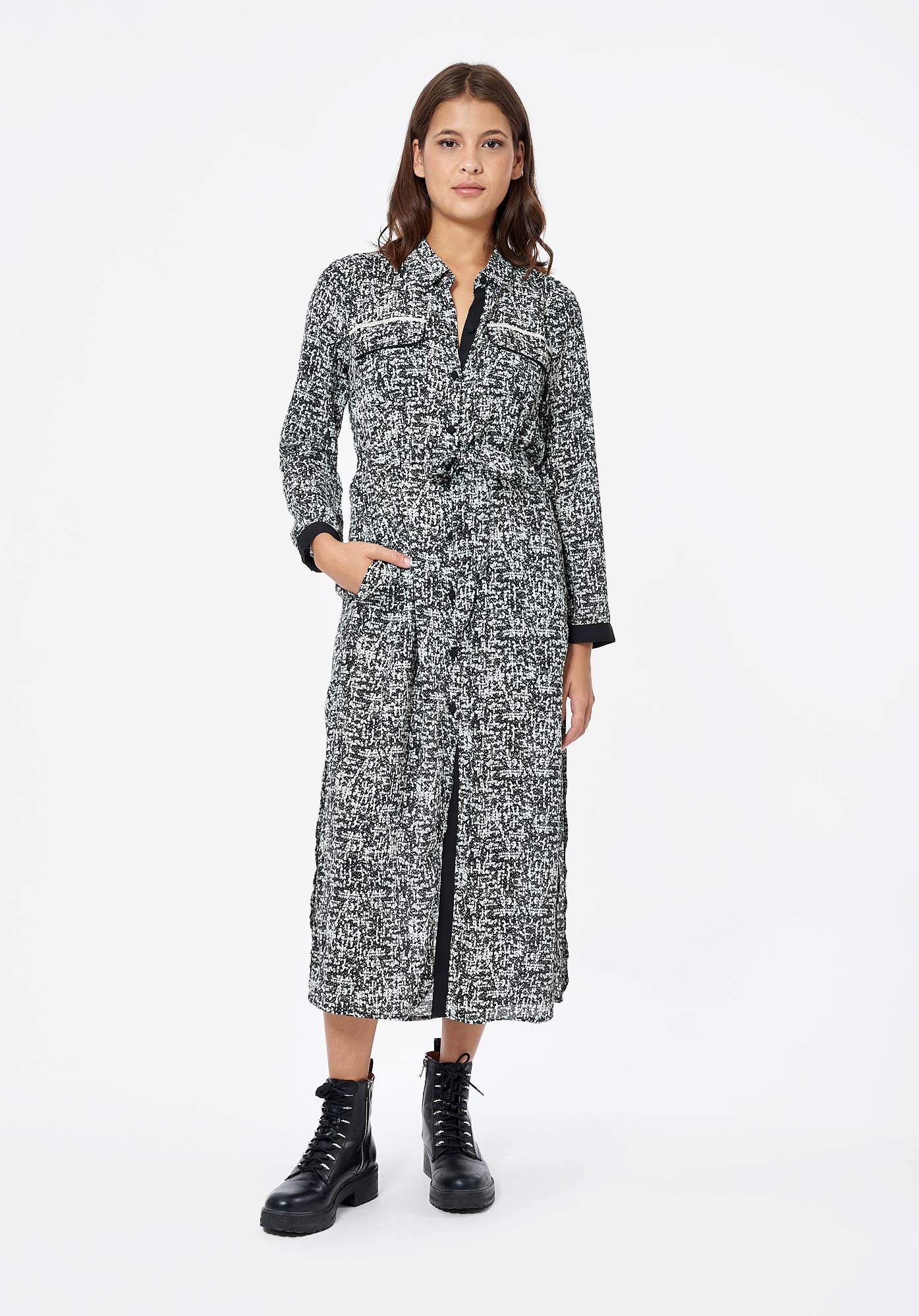 NEEM   Robe longue noire et blanche Femme