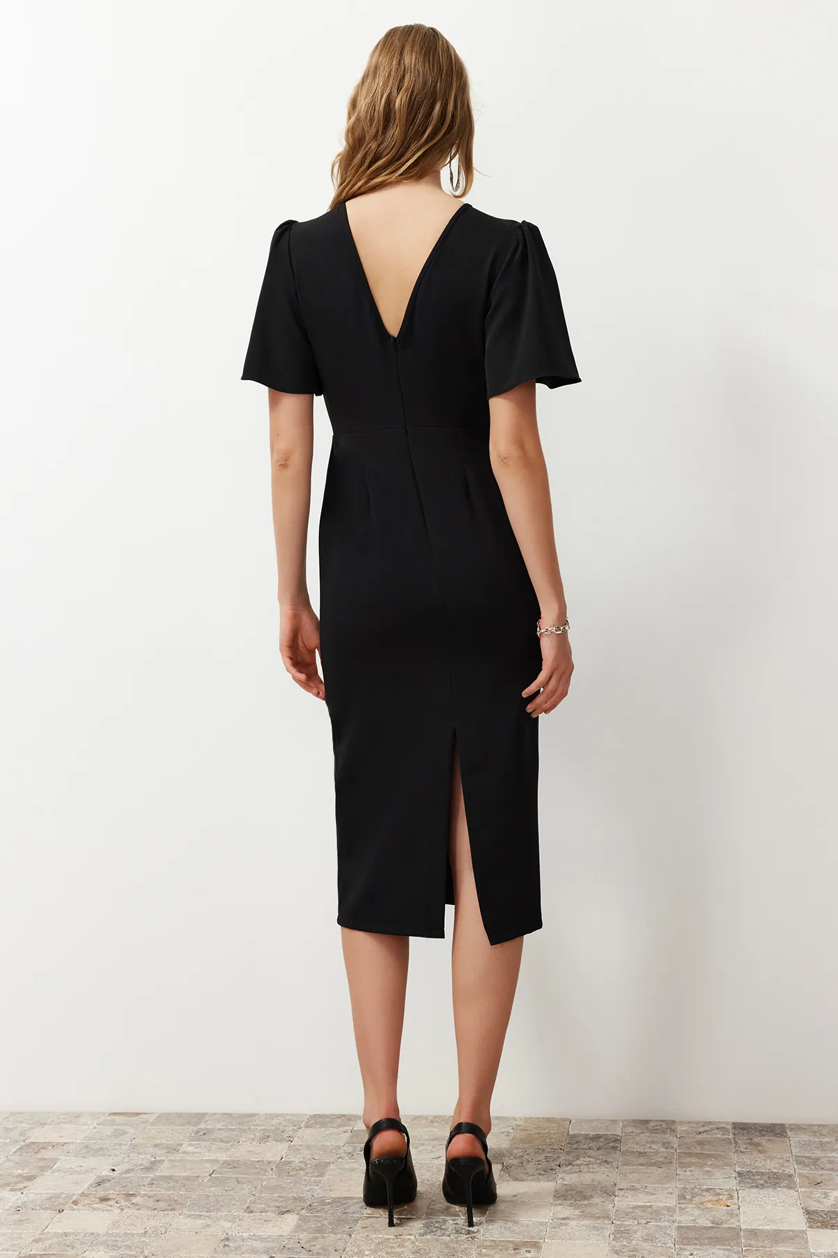 Trendyol Collection  Schwarzes gewebtes Midikleid TWOSS24EL00659