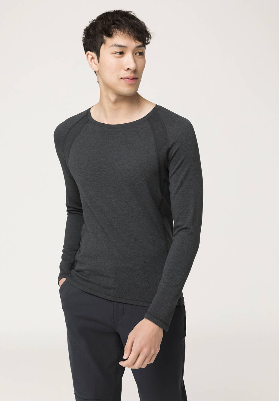 Struktur-Funktionsshirt aus Merinowolle mit Seide