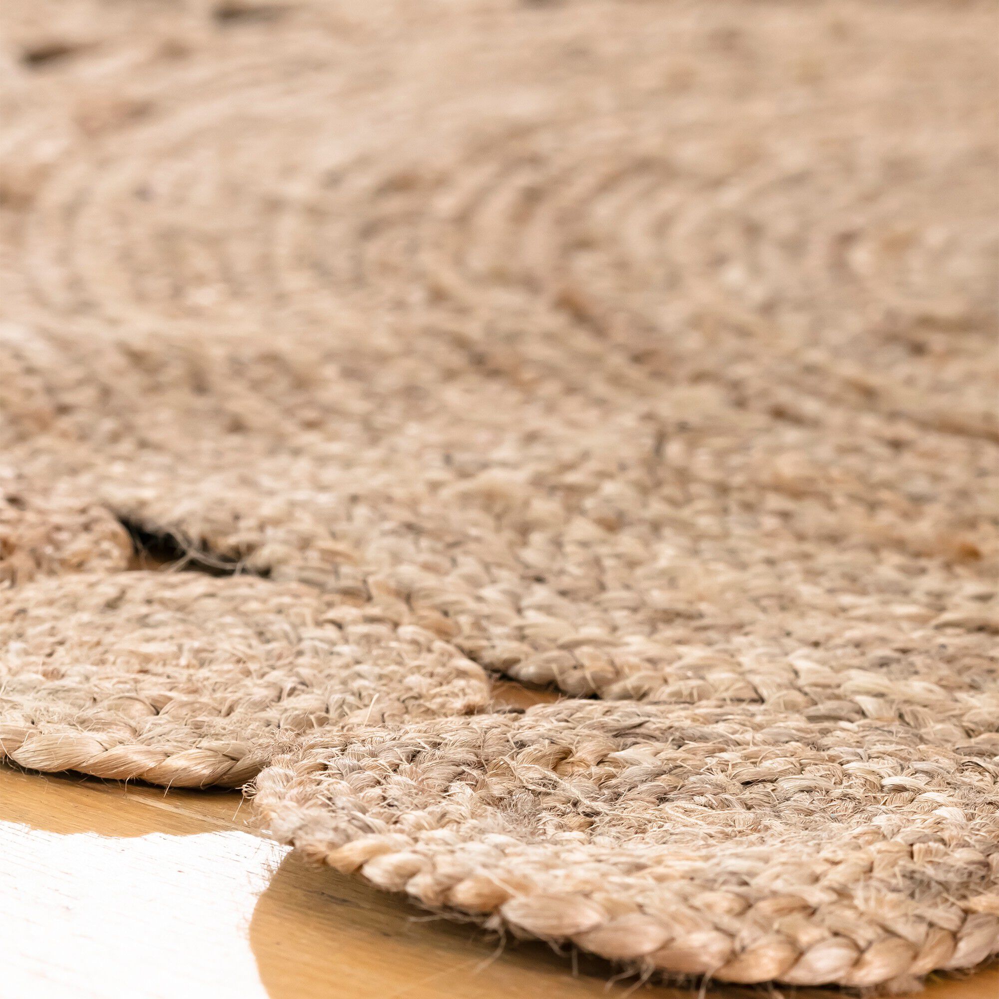 Tapis rond en jute ajouré
