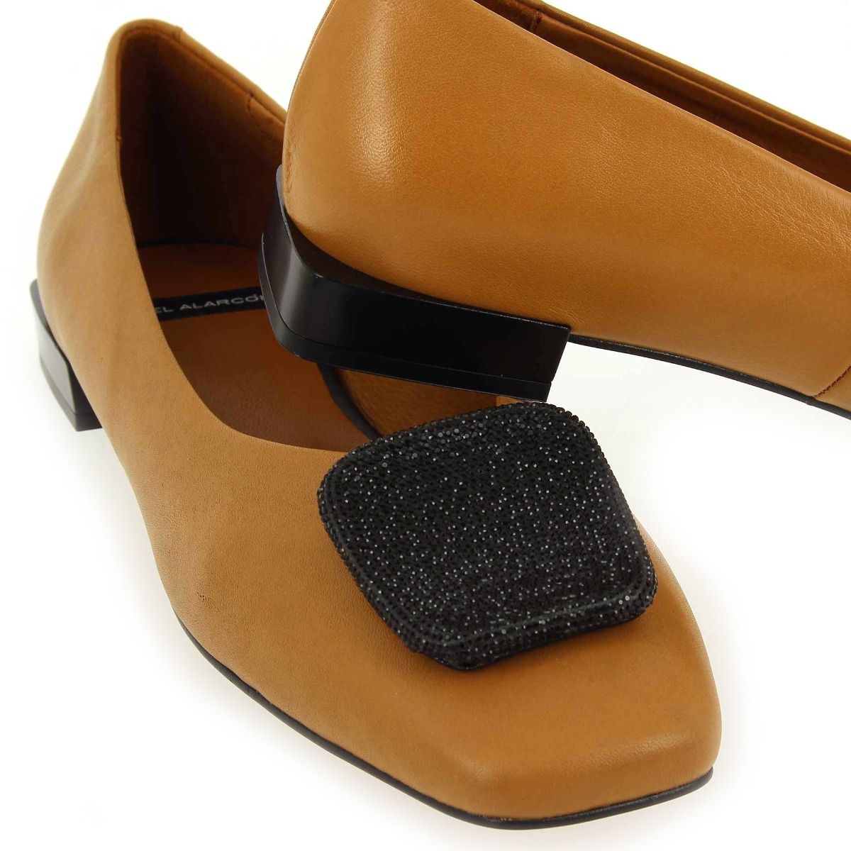 Angel Alarcon  23514-535A - Camel Noir