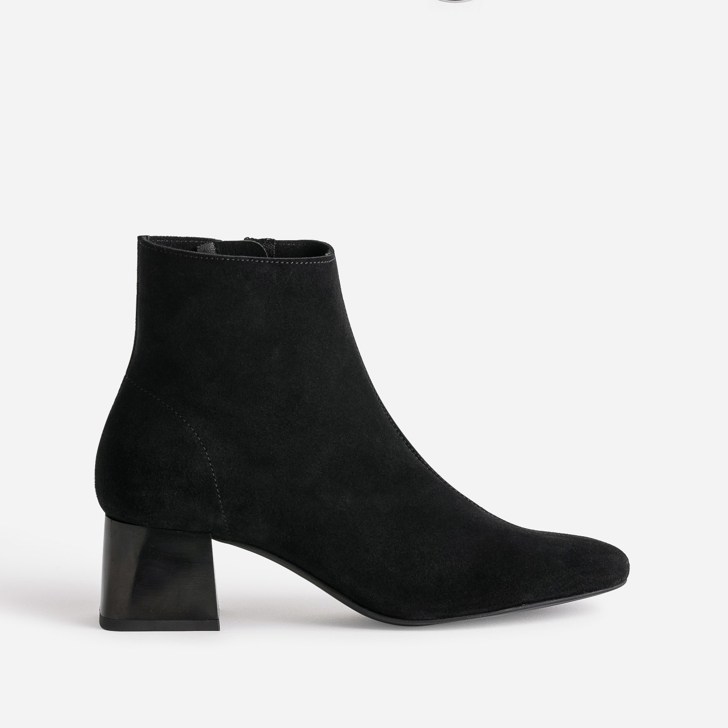 Boots noir éco-conçu en cuir velours