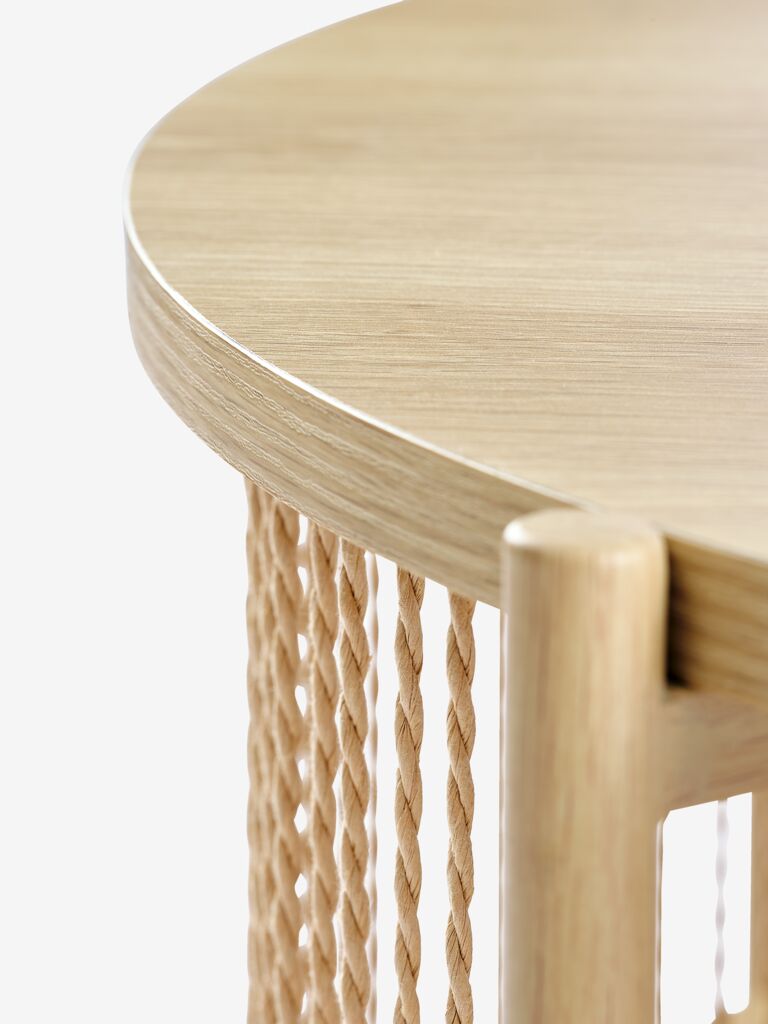 Mesa de centro SNESLEV Ø70 na cor carvalho