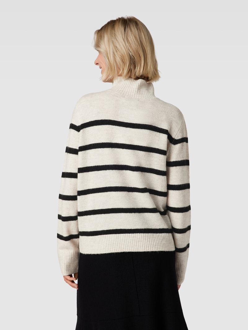 Strickpullover mit Stehkragen in beige