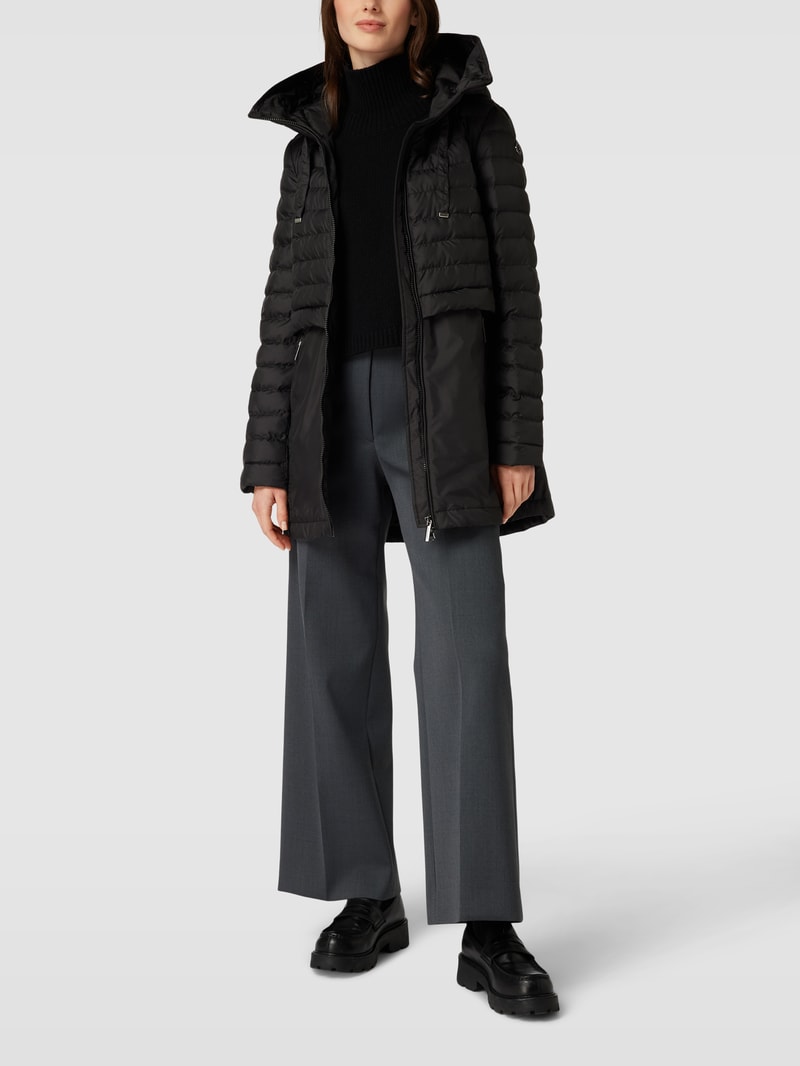 Jacke mit Reißverschlusstaschen in schwarz