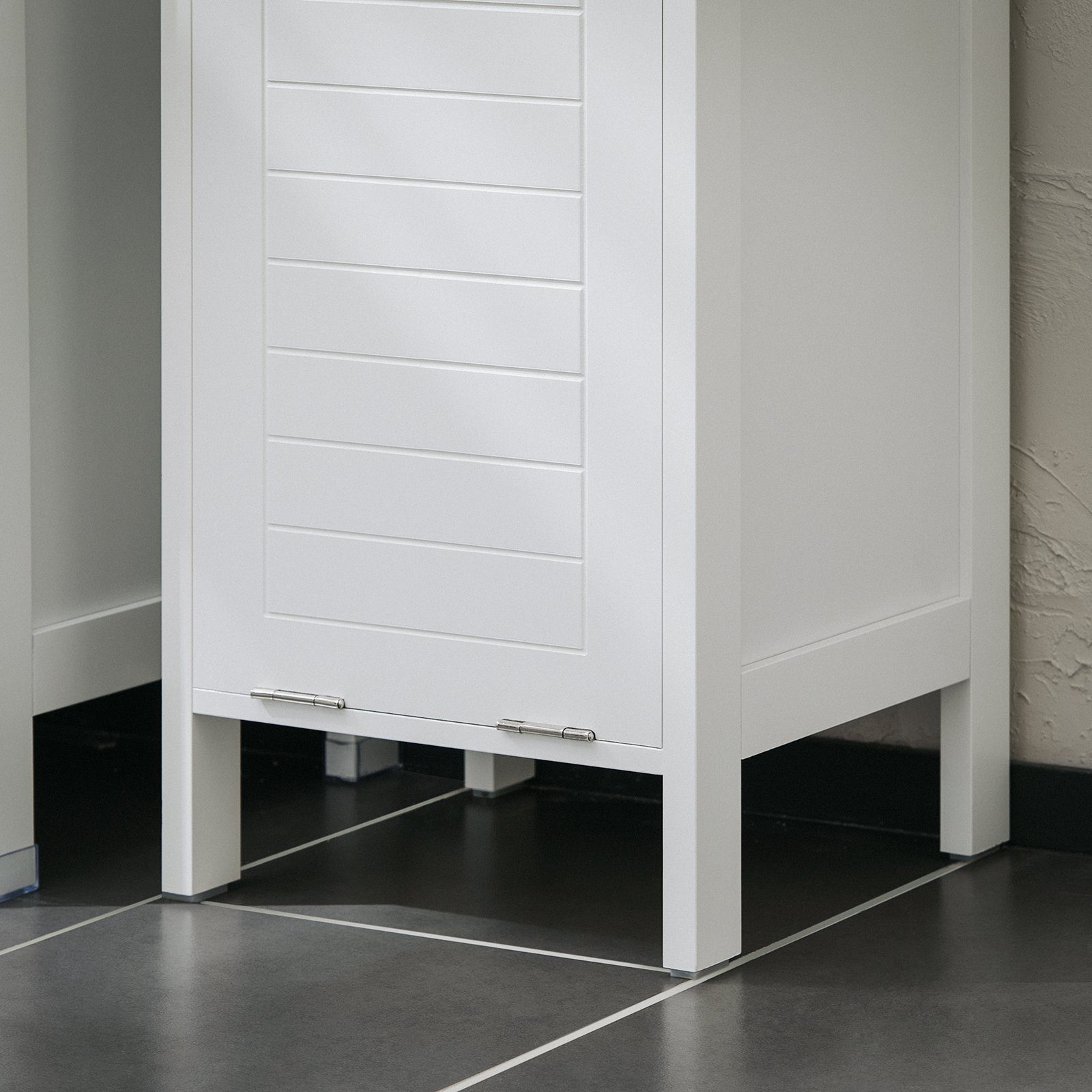 SoBuy Wäscheschrank BZR122 Badschrank mit Wäschesack Wäschesammler Wäschekorb Wäschetruhe Weiß