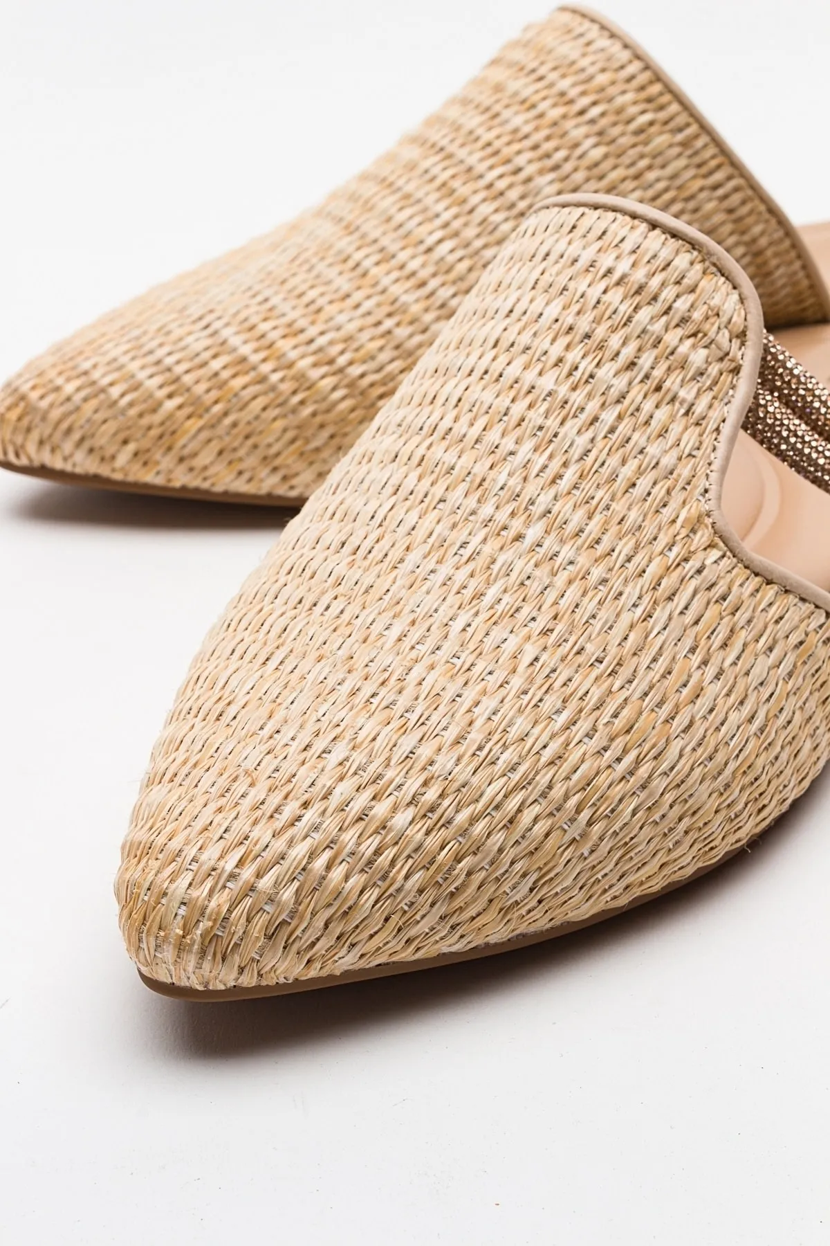 LuviShoes  PESA Damen-Hausschuhe aus cremefarbenem Strohstein