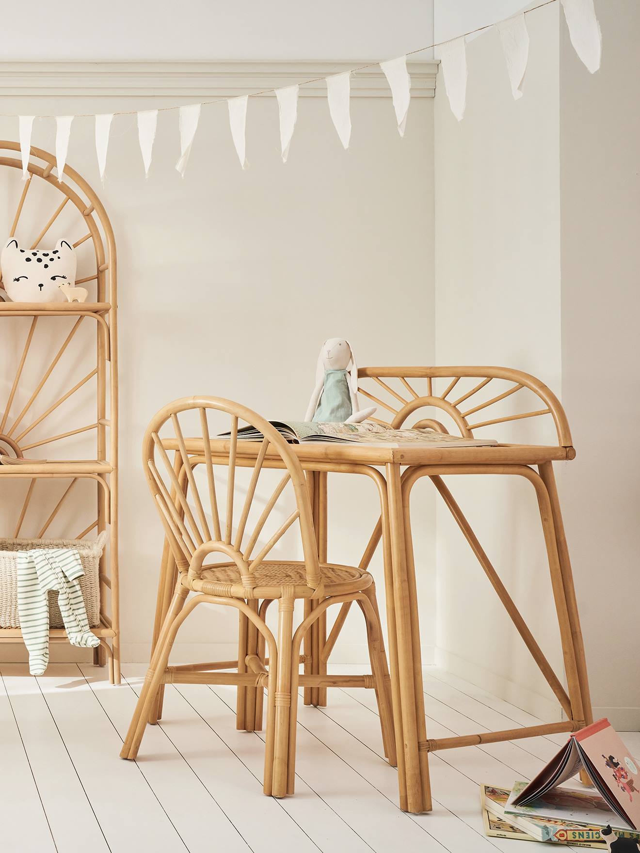 Vertbaudet Kinderschreibtisch SONNENSCHEIN aus Rattan - natur