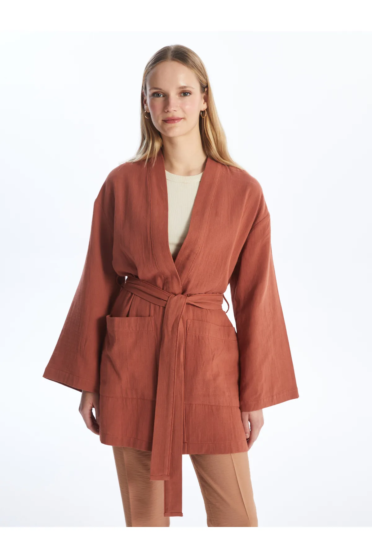 LC Waikiki  Einfarbiger langärmliger Damen-Kimono mit Schalkragen