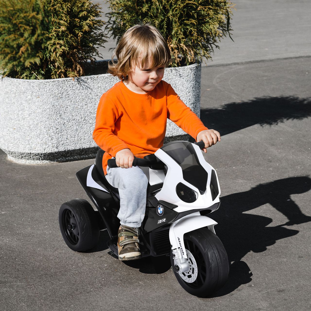 HOMCOM Elektro Kindermotorrad Kinderfahrzeug Lizensiert von BMW S1000RR Elektro-Dreirad mit Akku Stahl Schwarz 66 x 37 x 44 cm