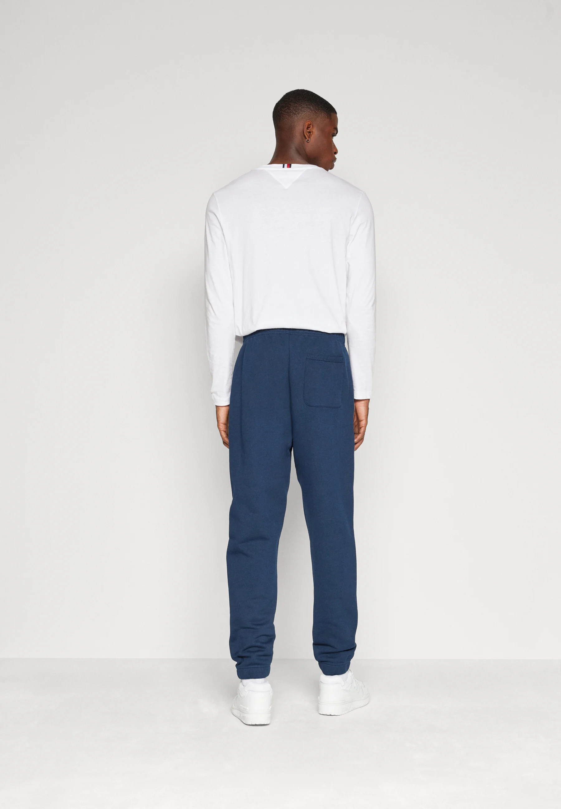 Pantalones deportivos Tommy Jeans BADGE JOGGER