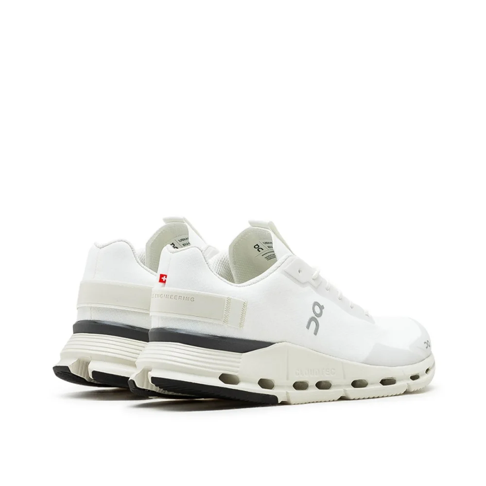 ON Cloudnova Form 26.98478 / weiss