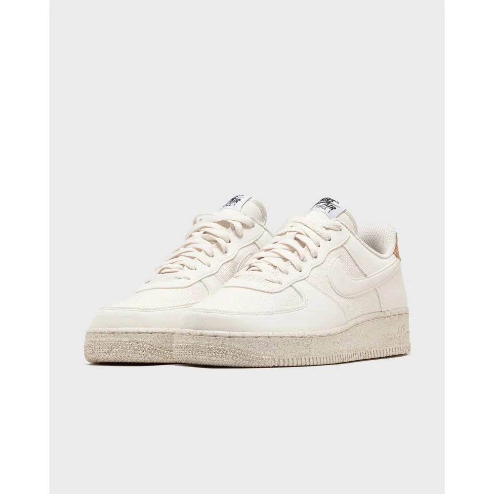 Nike Air Force 1 07 LV8 Next Nature DV7184-001 / schwarz