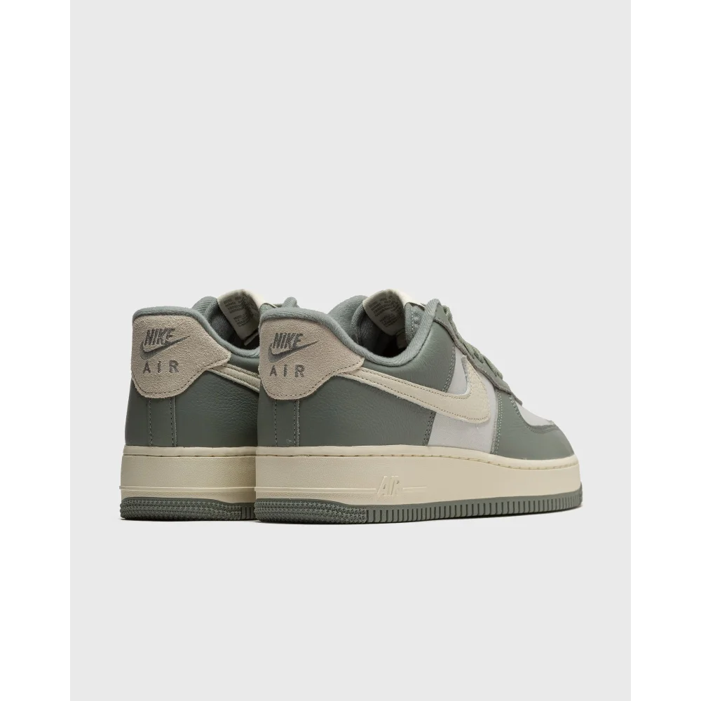 Nike Air Force 1 07 LX Low DV7186-300 / grün