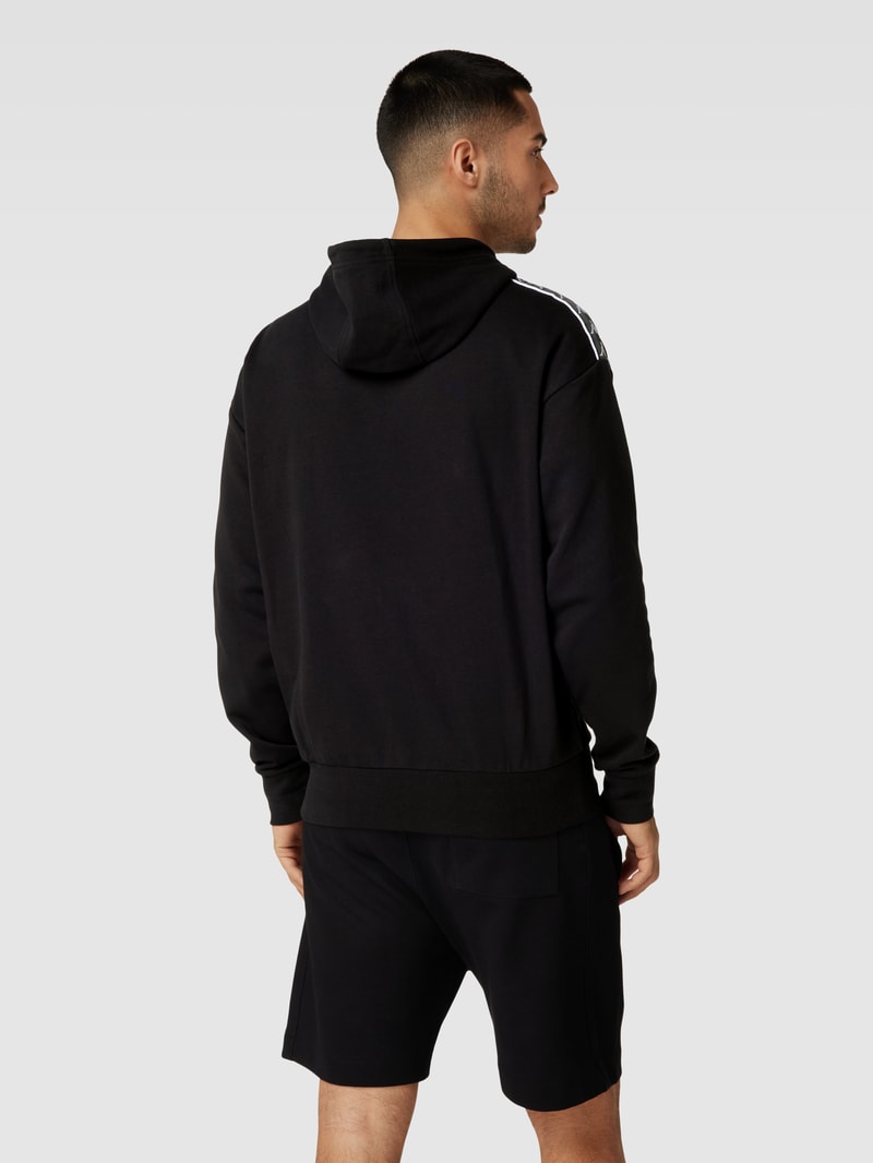 Hoodie mit Logo-Stitching in schwarz