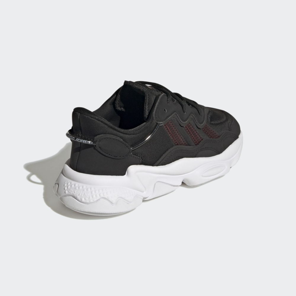 adidas OZWEEGO GV8894 / schwarz