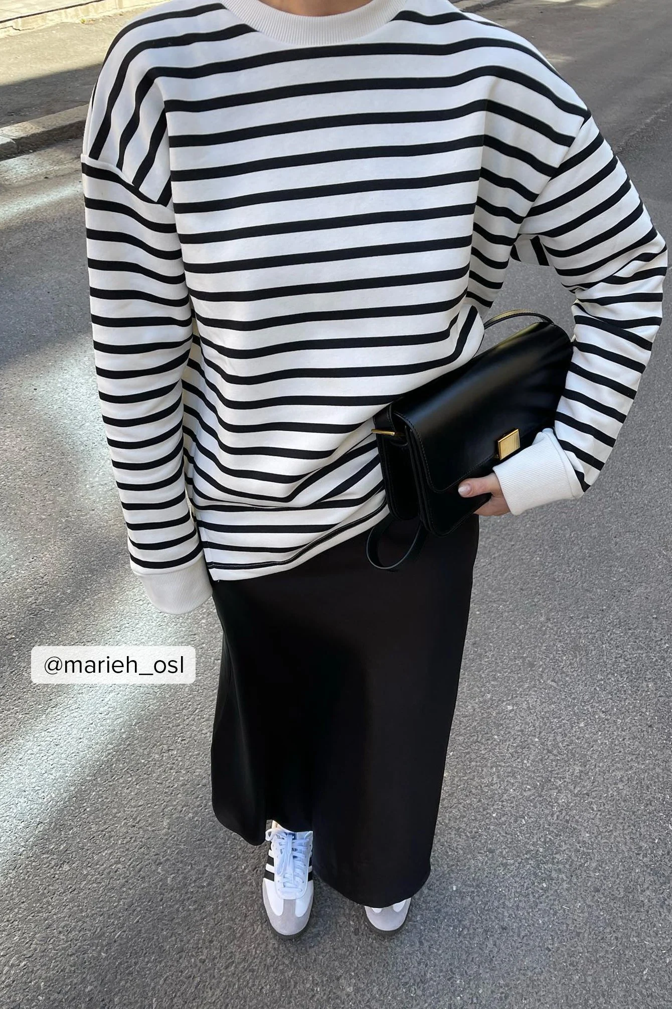 Gestreiftes Oversize-Sweatshirt