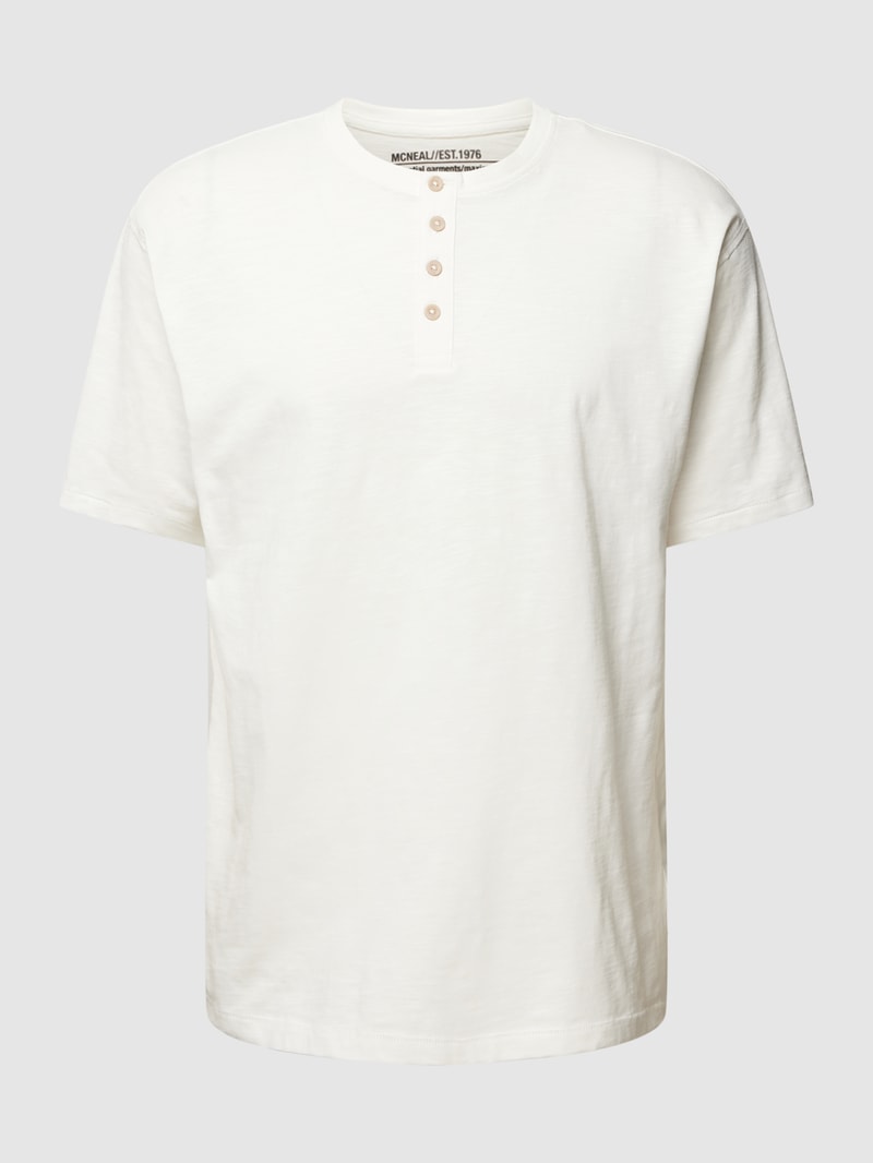 T-Shirt mit Knopfleiste in offwhite
