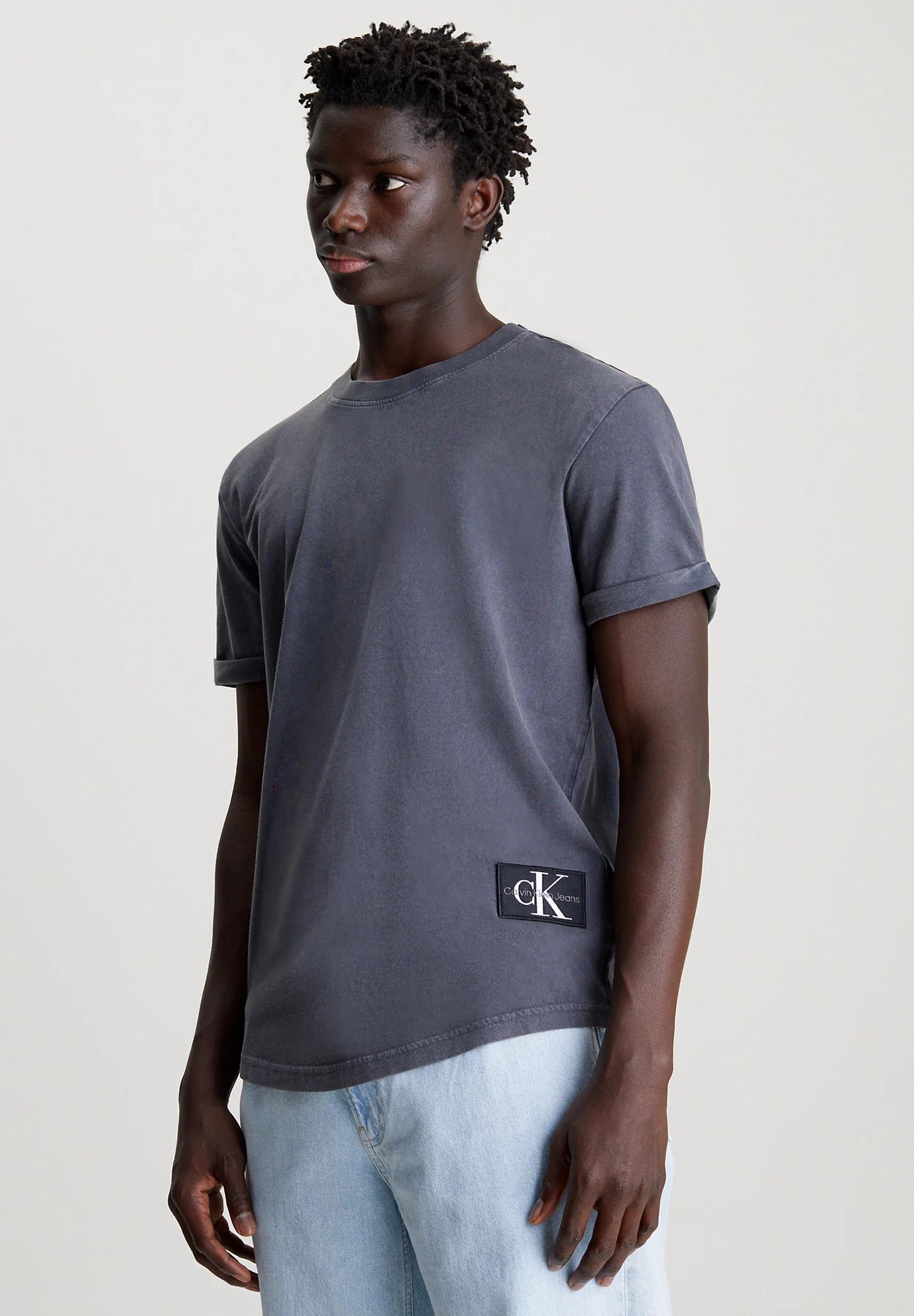 Calvin Klein Jeans CAMISETA LAVADA CON INSIGNIA MONÓLOGO - Camiseta básica
