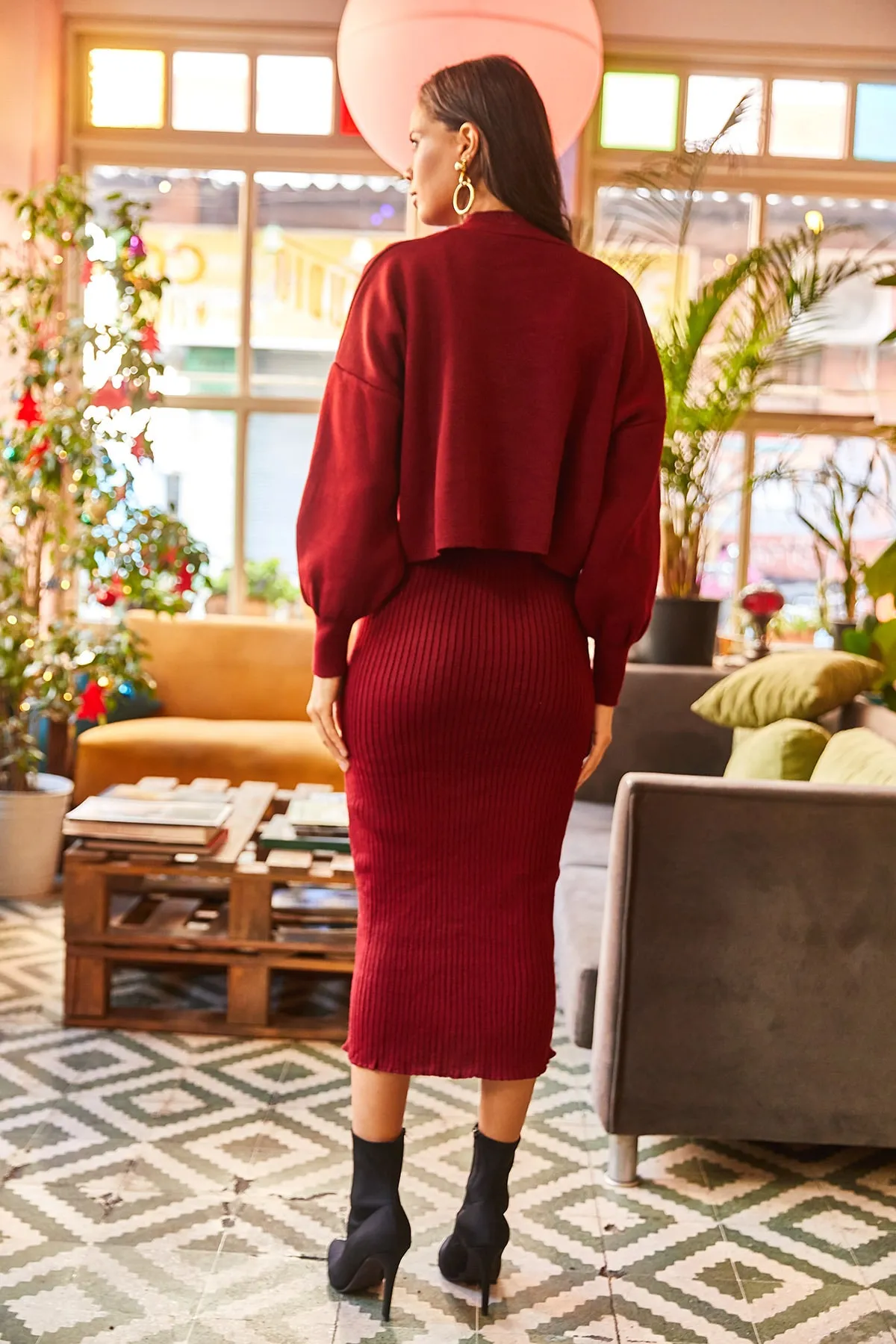 Olalook  Burgunderrotes Oberteil für Damen, kurzes Sweatshirt, Trägerkleid, Strickanzug TKM-19000176